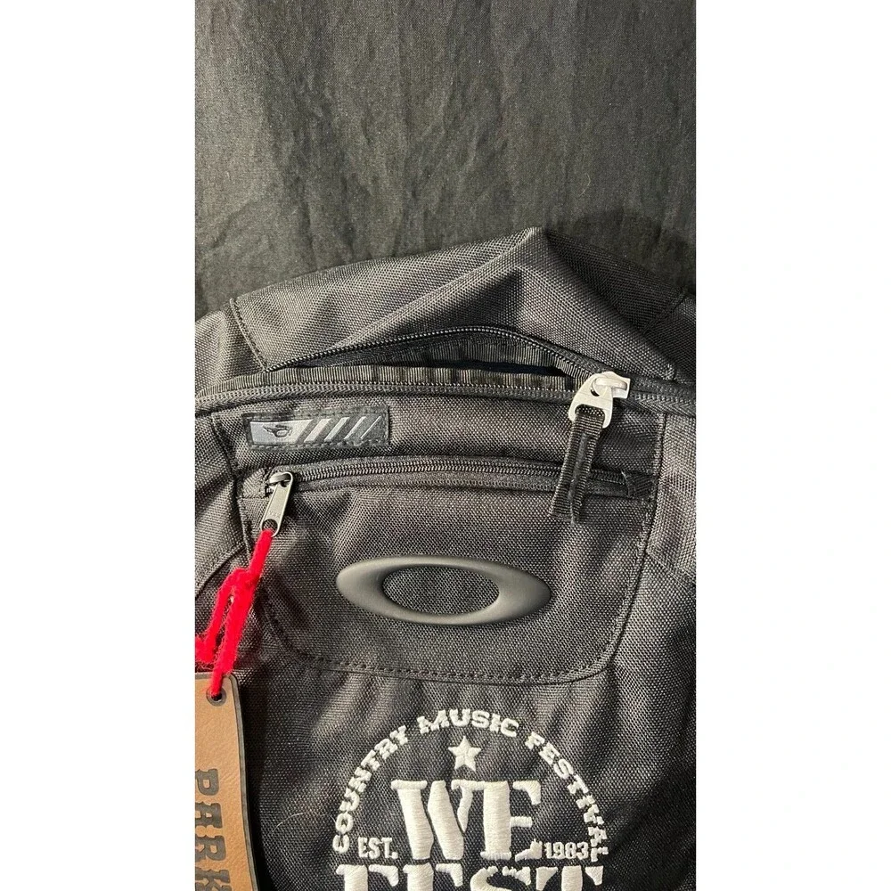 WE FEST promo made for Parker McCollum Oakley Backpack Crestible Enduro 20L -New